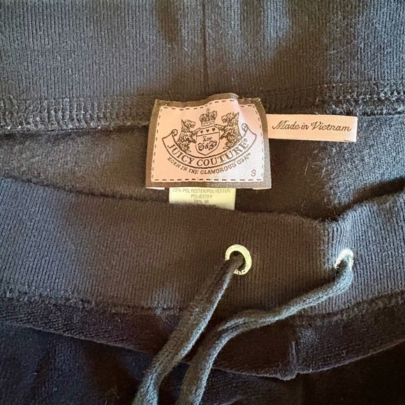 Juicy Couture Black Velour Set with Pastel Logo - Picture 7 of 8